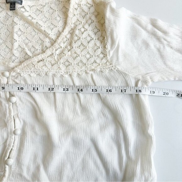 Charlotte Russe Peasant Blouse Top Shirt White Small Button Up Flowy Bell Sleeve - Picture 3 of 6